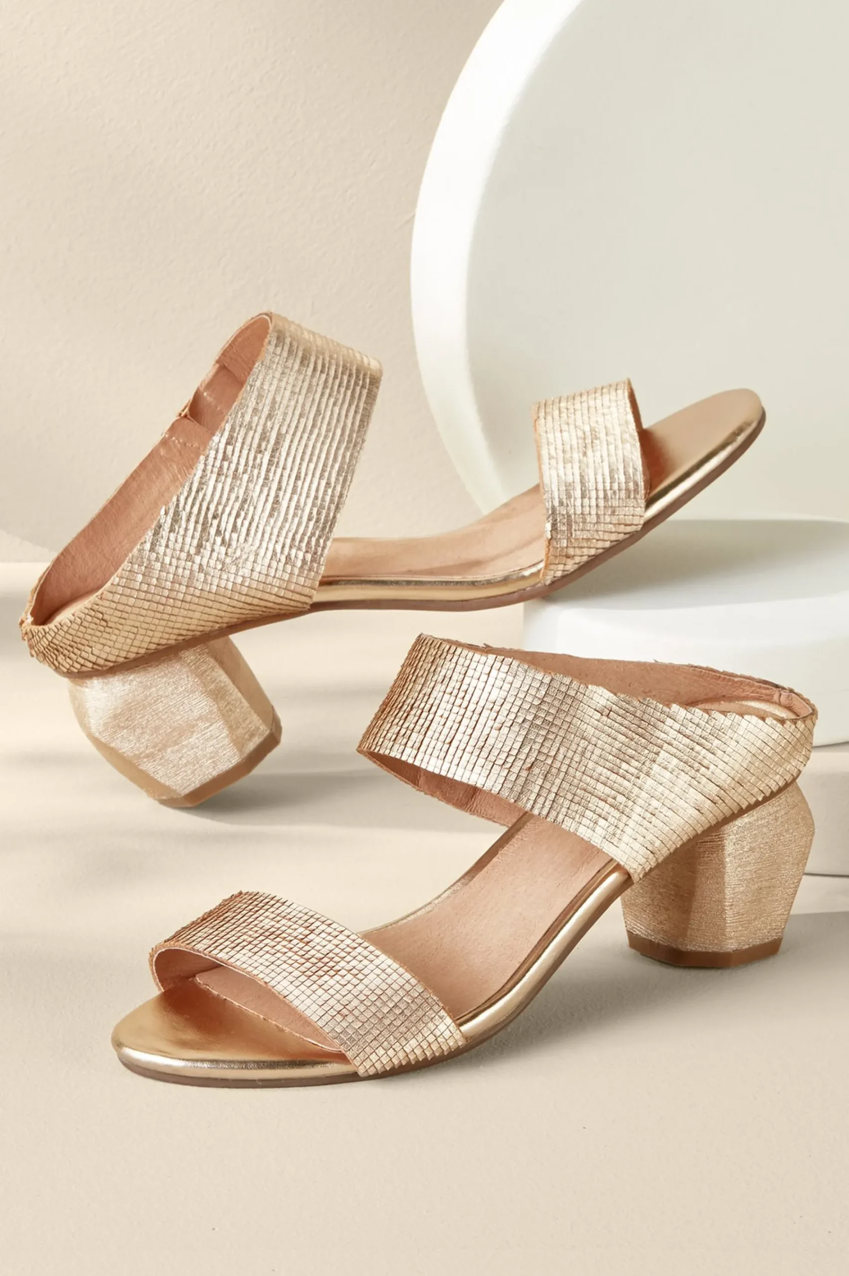 antelope_amelia_textured__0.webp sandals | slides & mules-Soft Surroundings Antelope Amelia Textured Sandal Gold