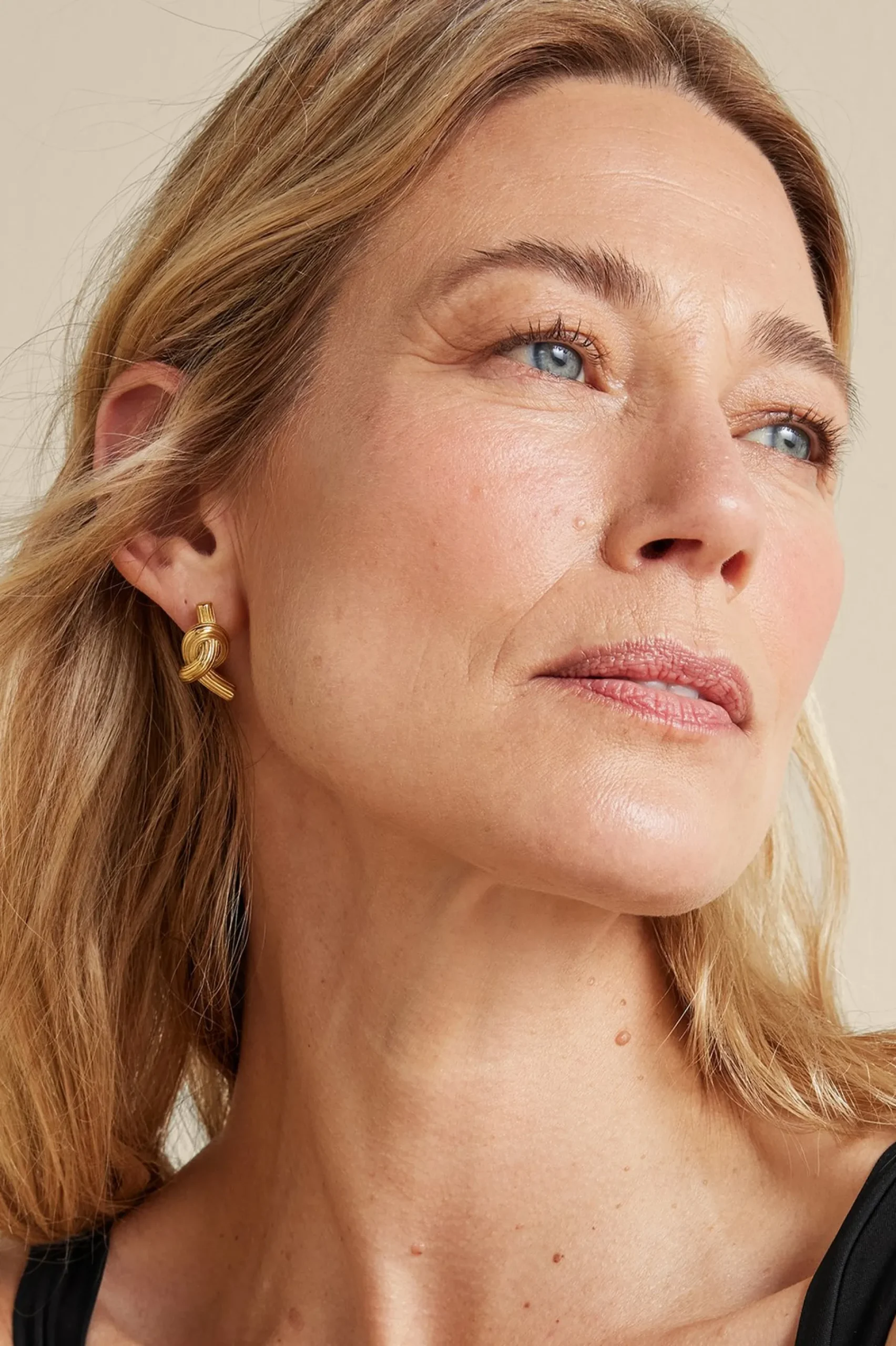 ashley_knot_earring_1.webp Earrings | earrings-Soft Surroundings Ashley Knot Earring Gold