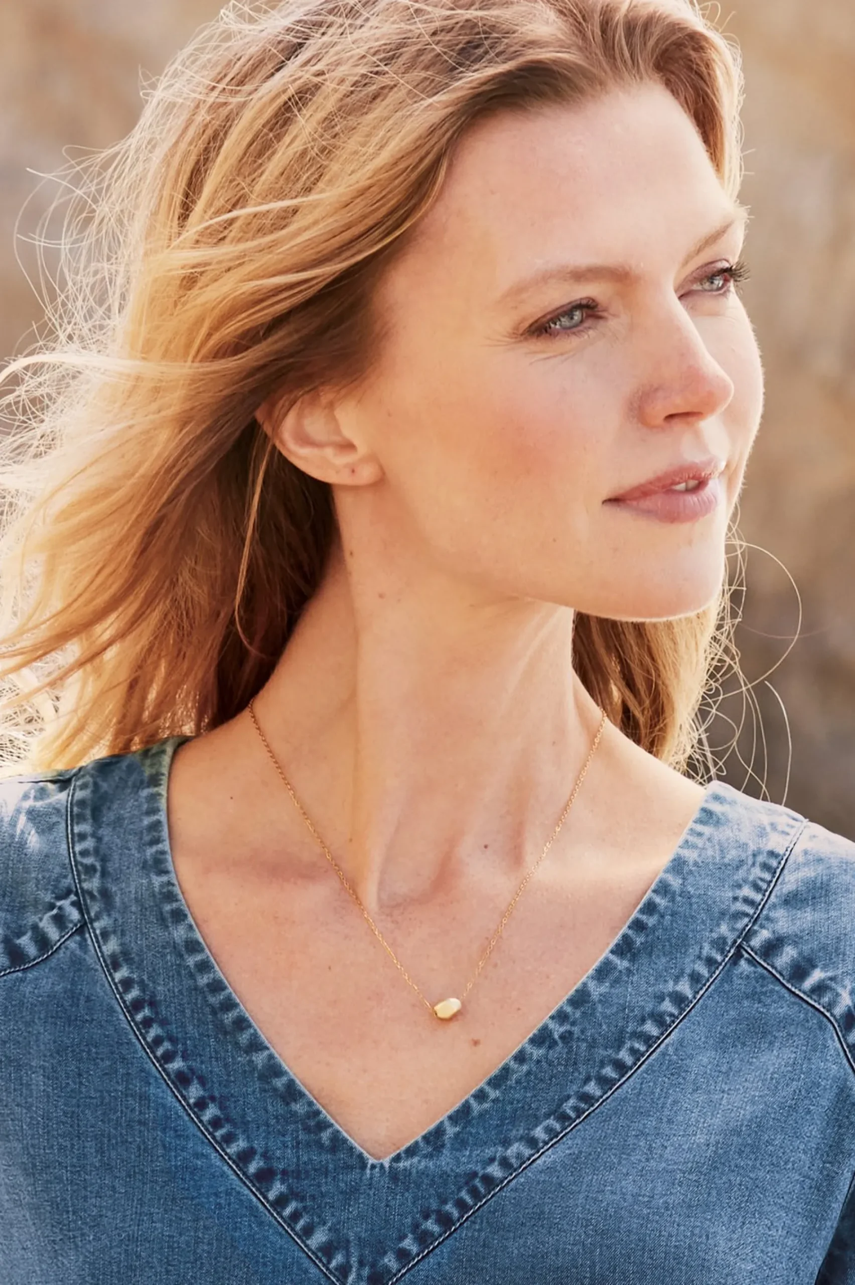 bljoy_friend_pendant_neck_1.webp Necklaces | necklaces-Soft Surroundings Béljoy™ Friend Pendant Necklace Gold