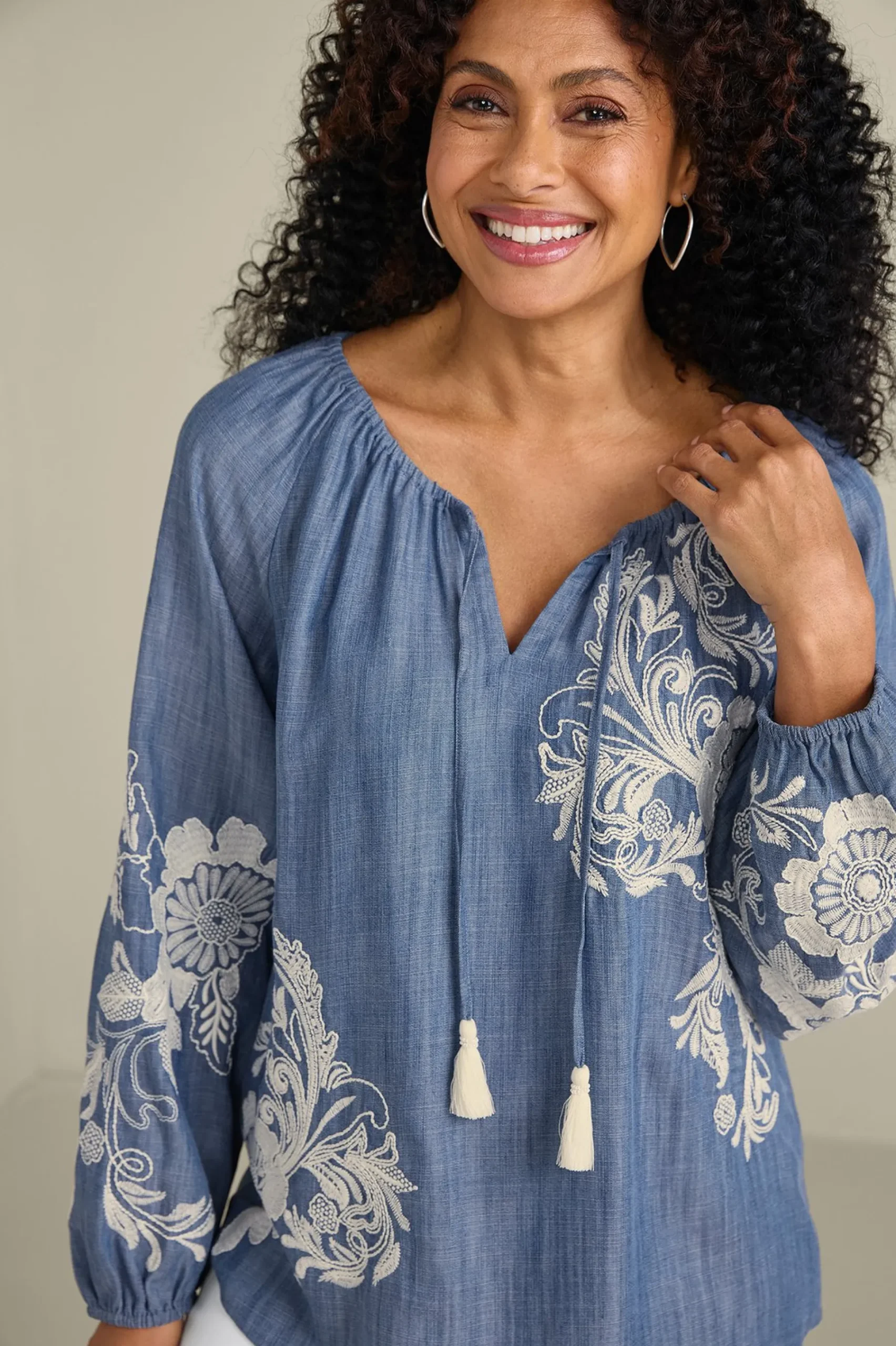 diya_embroidered_tencel_p_4.webp Feminine Flourish | Into The Blues-Soft Surroundings Diya Embroidered TENCEL™ Peasant Top Light Chambray