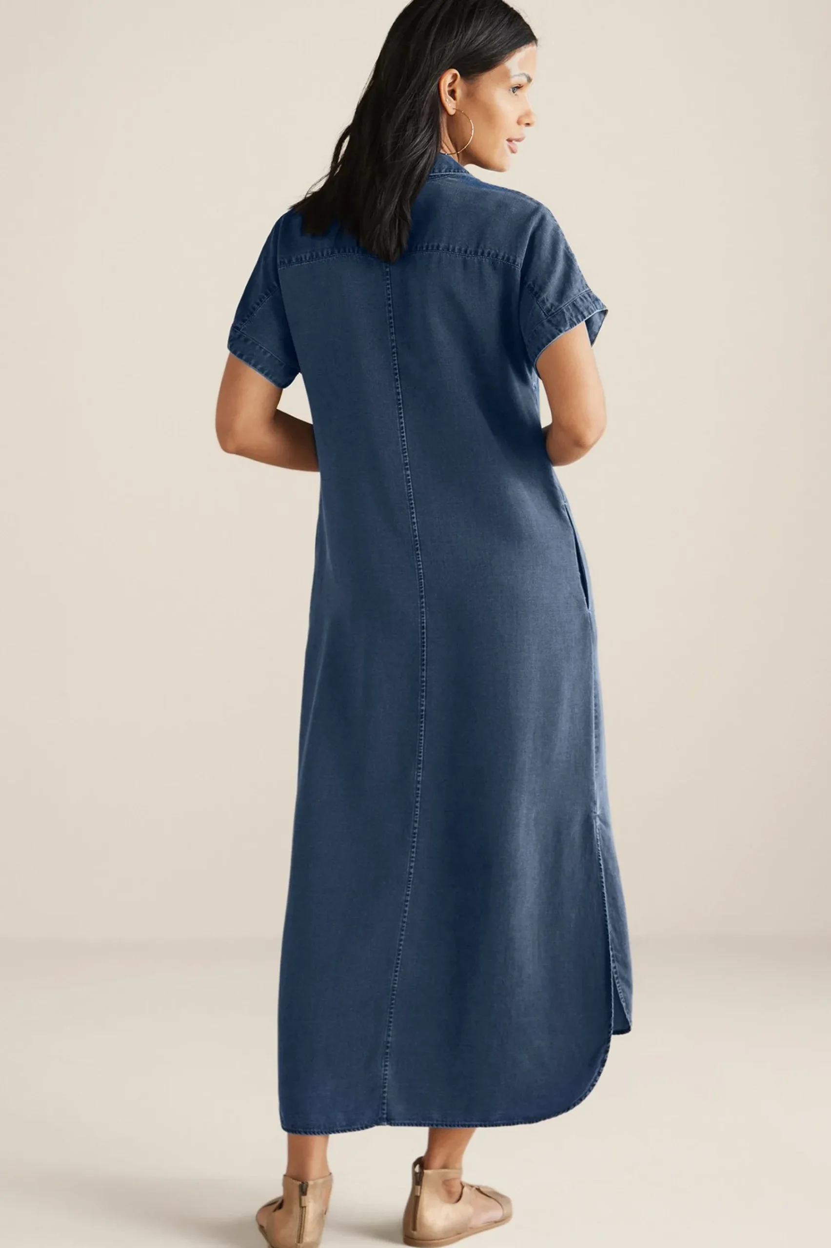 je_veux_midi_shirtdress_1.webp Into The Blues | Everyday Styles-Soft Surroundings Je Veux Midi Shirtdress Denim Blue