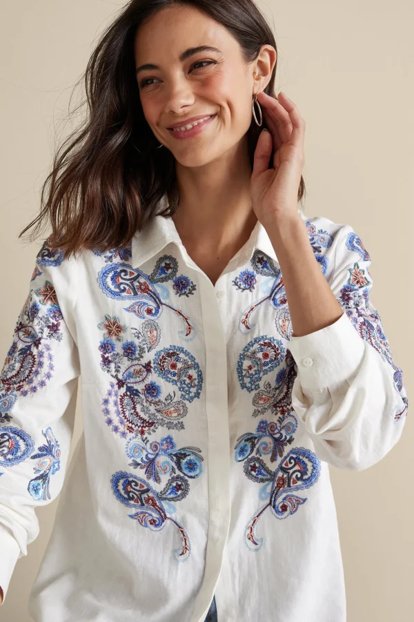Feminine Flourish | Into The Blues-Soft Surroundings Nadia Linen Blend Shirt Grey/Blue Bandana Paisley