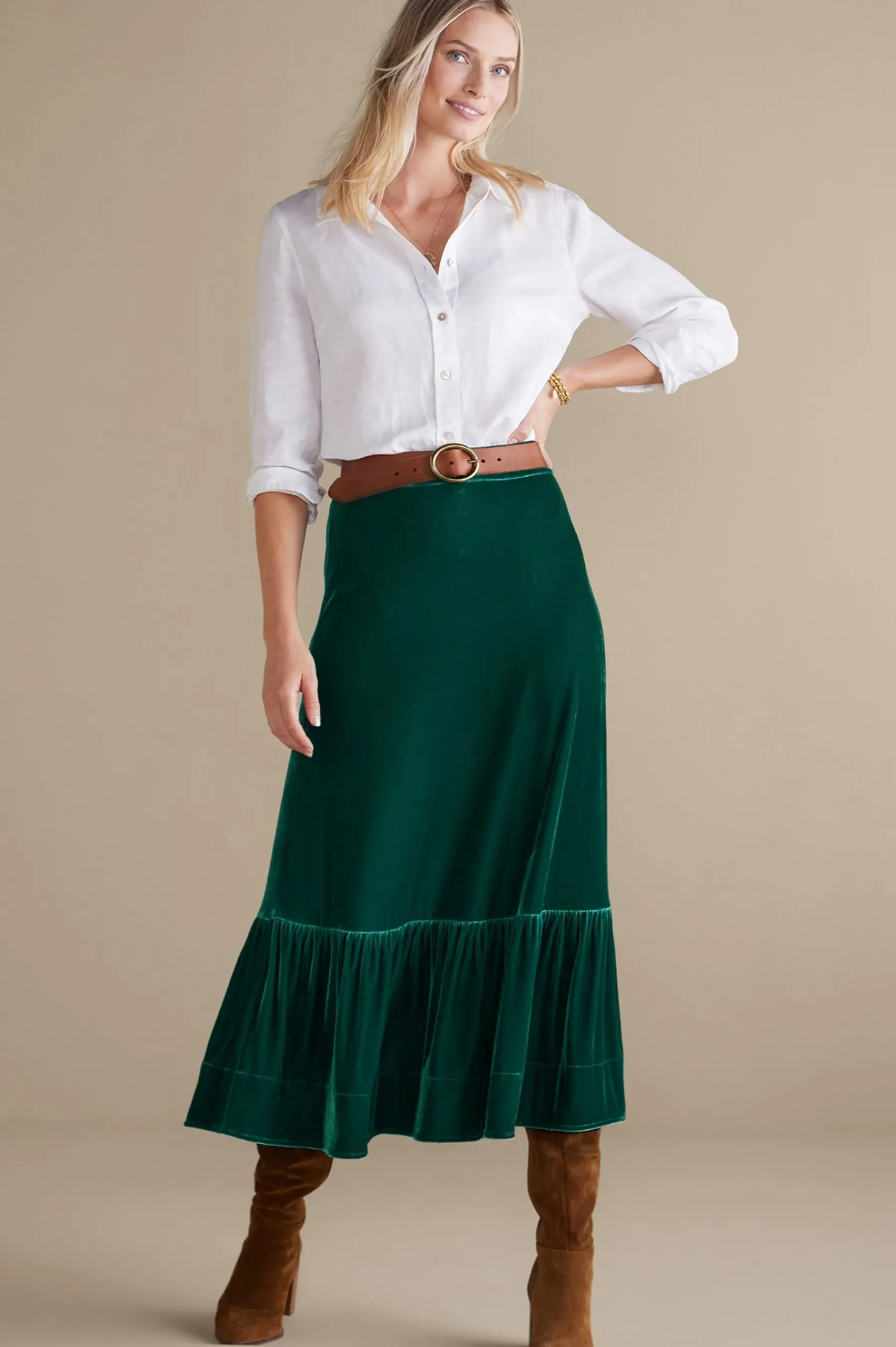 noelle_velvet_skirt_0.webp EVelvet Styles | Skirts-Soft Surroundings Noelle Velvet Skirt Black