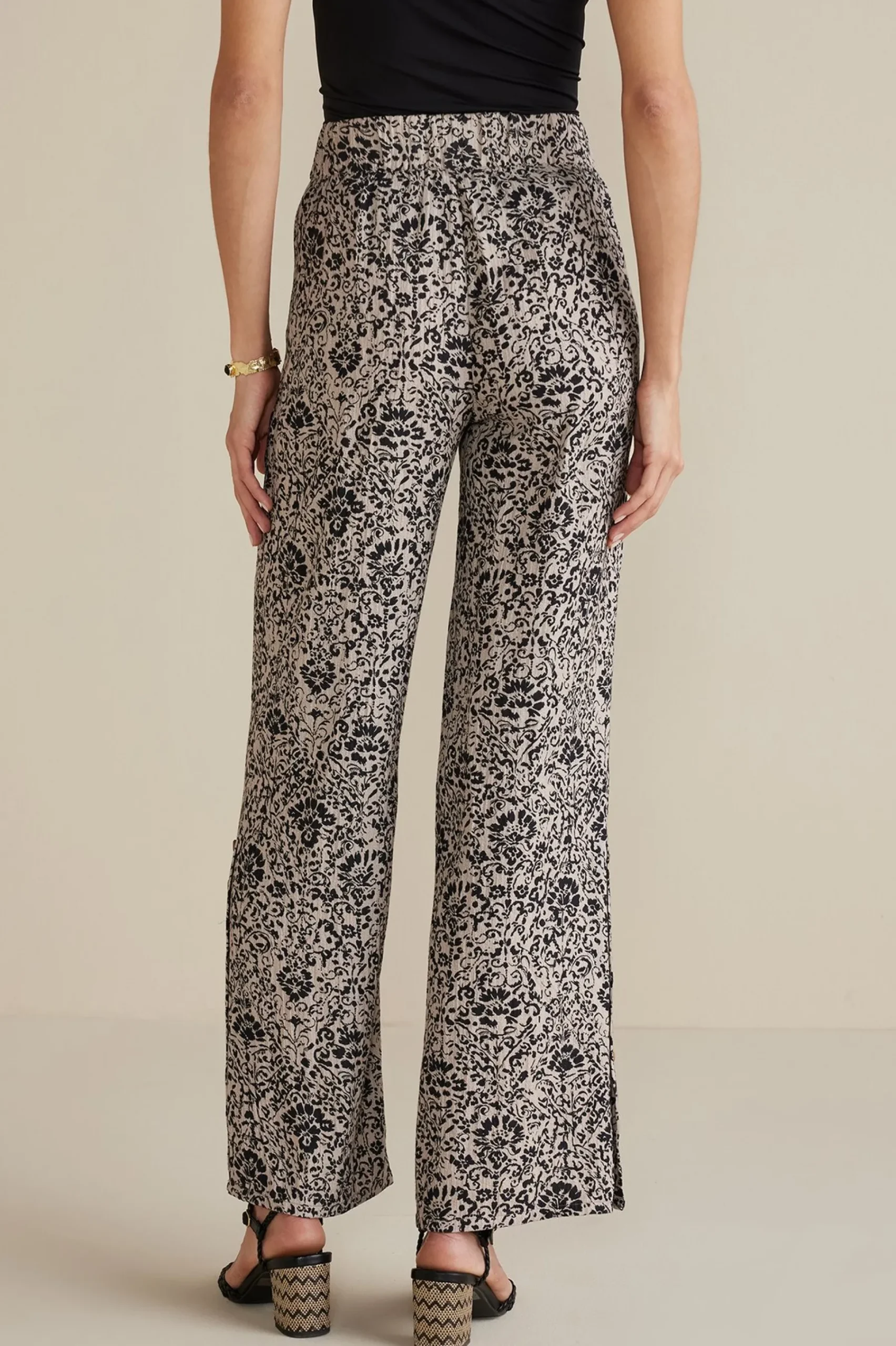 oceo_gauze_wideleg_pants_2.webp Feminine Flourish | Into The Blues-Soft Surroundings Oceo Gauze Wide-Leg Pants Black