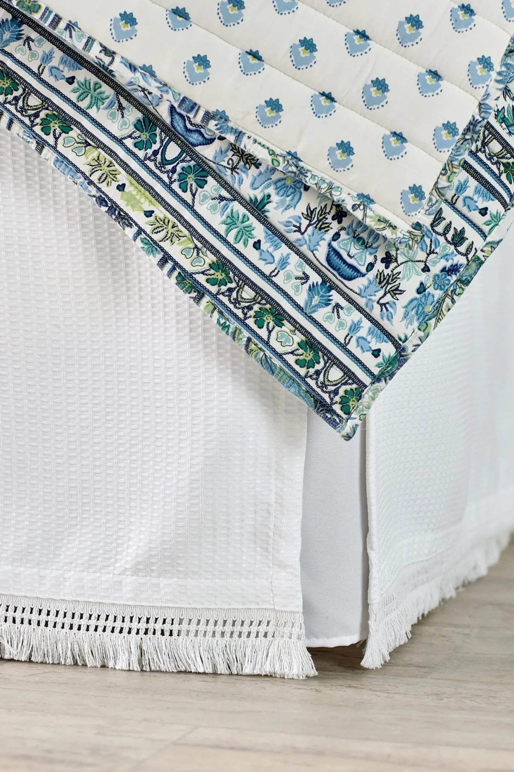 tallulah_textured_bedskir_0.webp bedskirts-Soft Surroundings Tallulah Textured Bedskirt White