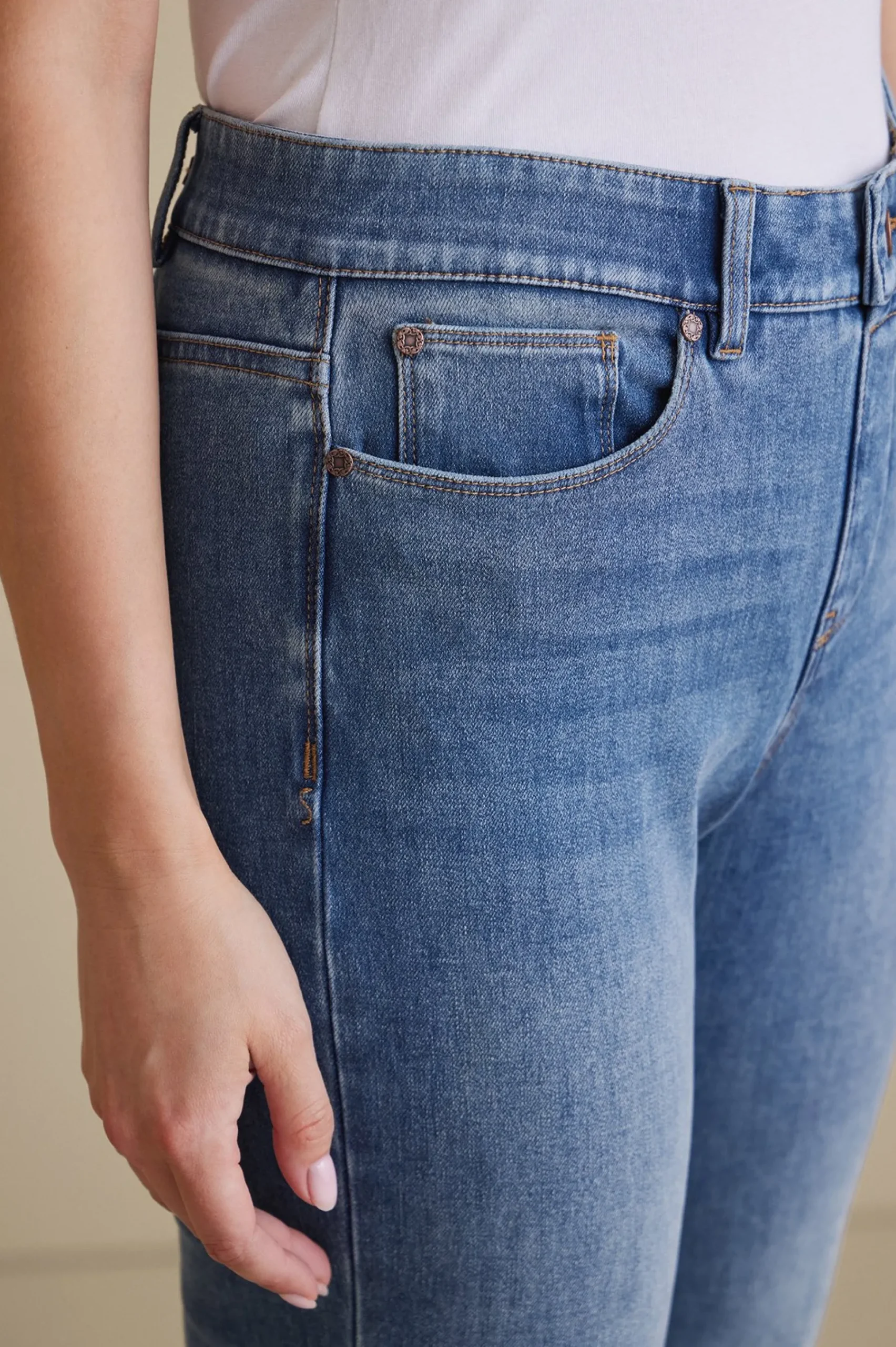 the_ultimate_denim_relaxe_2.webp Everyday Styles-Soft Surroundings The Ultimate Denim Relaxed Straight Jeans Silver Lake Wash