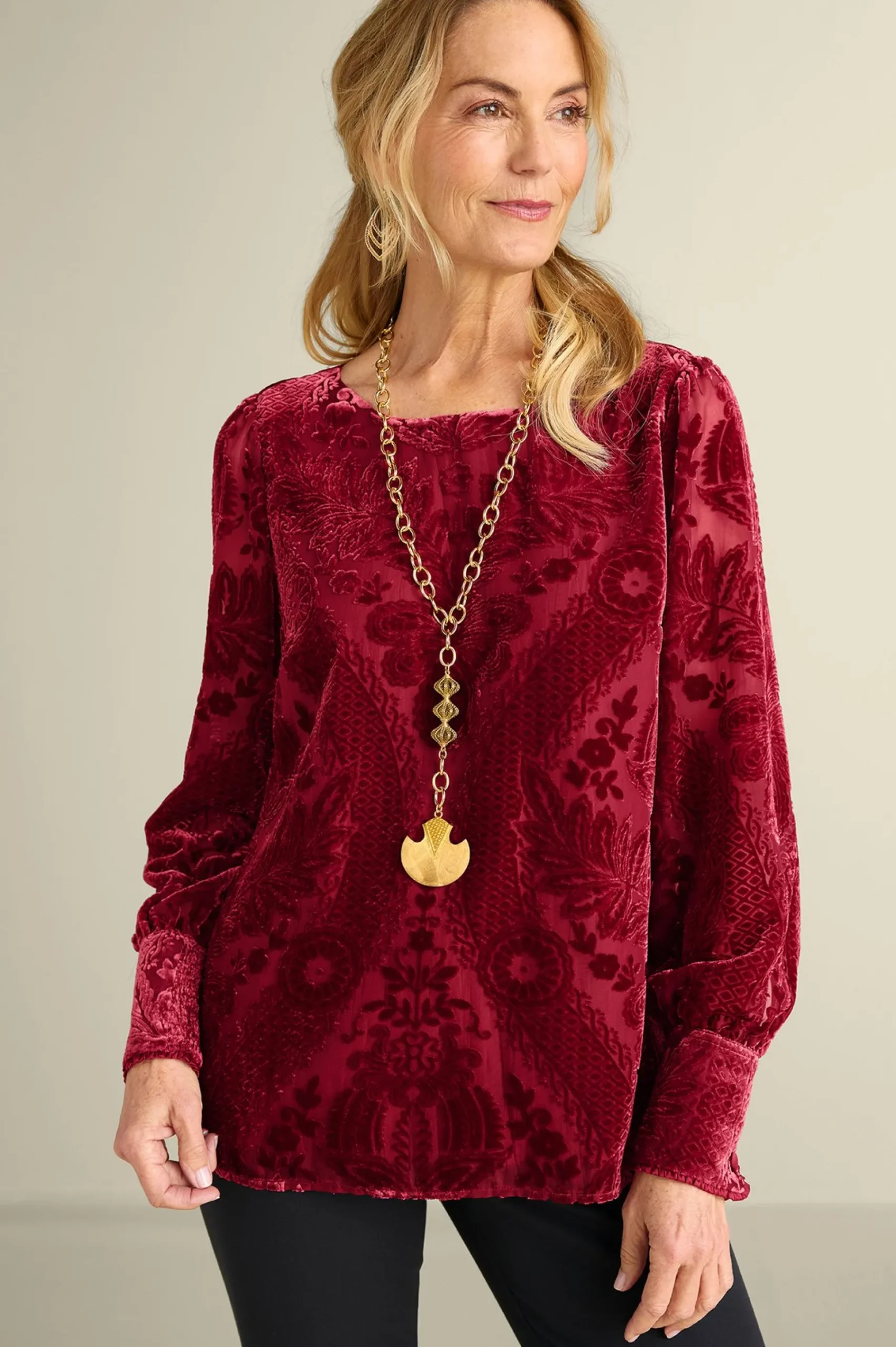 vanetta_velvet_top_0.webp EVelvet Styles | long sleeve-Soft Surroundings Vanetta Velvet Top Jewel Green