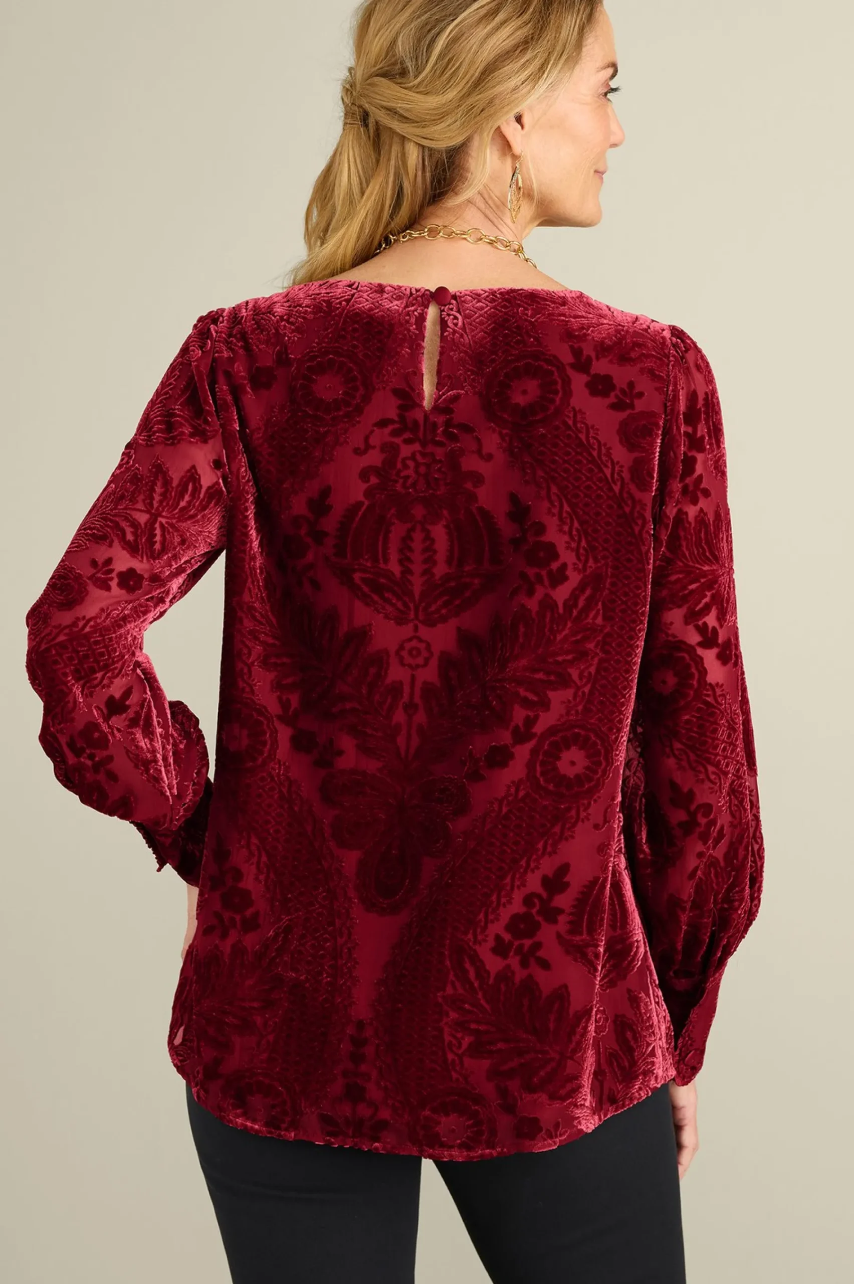 vanetta_velvet_top_2.webp EVelvet Styles | long sleeve-Soft Surroundings Vanetta Velvet Top Jewel Green